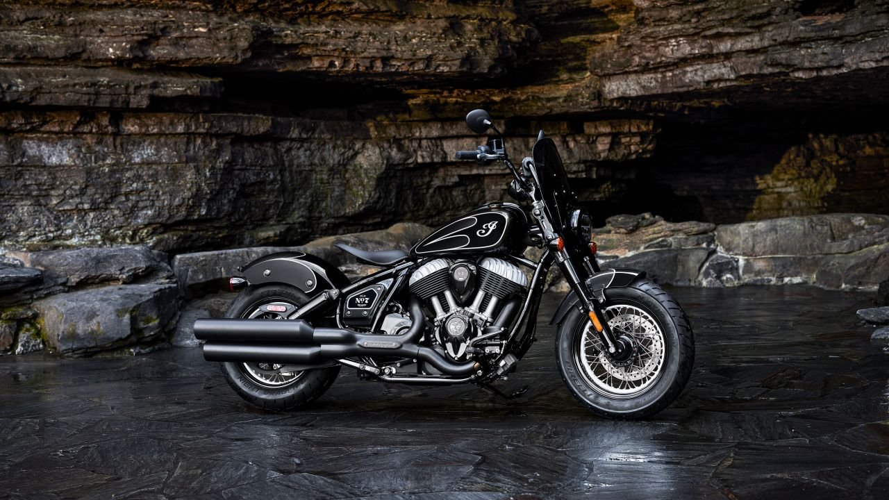 First Ride: 2025 Indian Chief Bobber Dark Horse Strikes