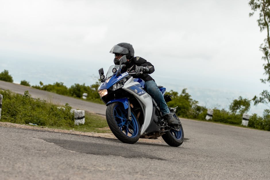 MotoGP Leg Dangle: 5 Fascinating Facts Behind This Racing Phenomenon