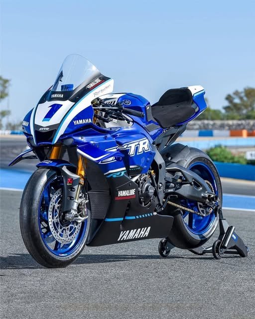Explore the incredible 2025 YAMAHA R1 GYTR