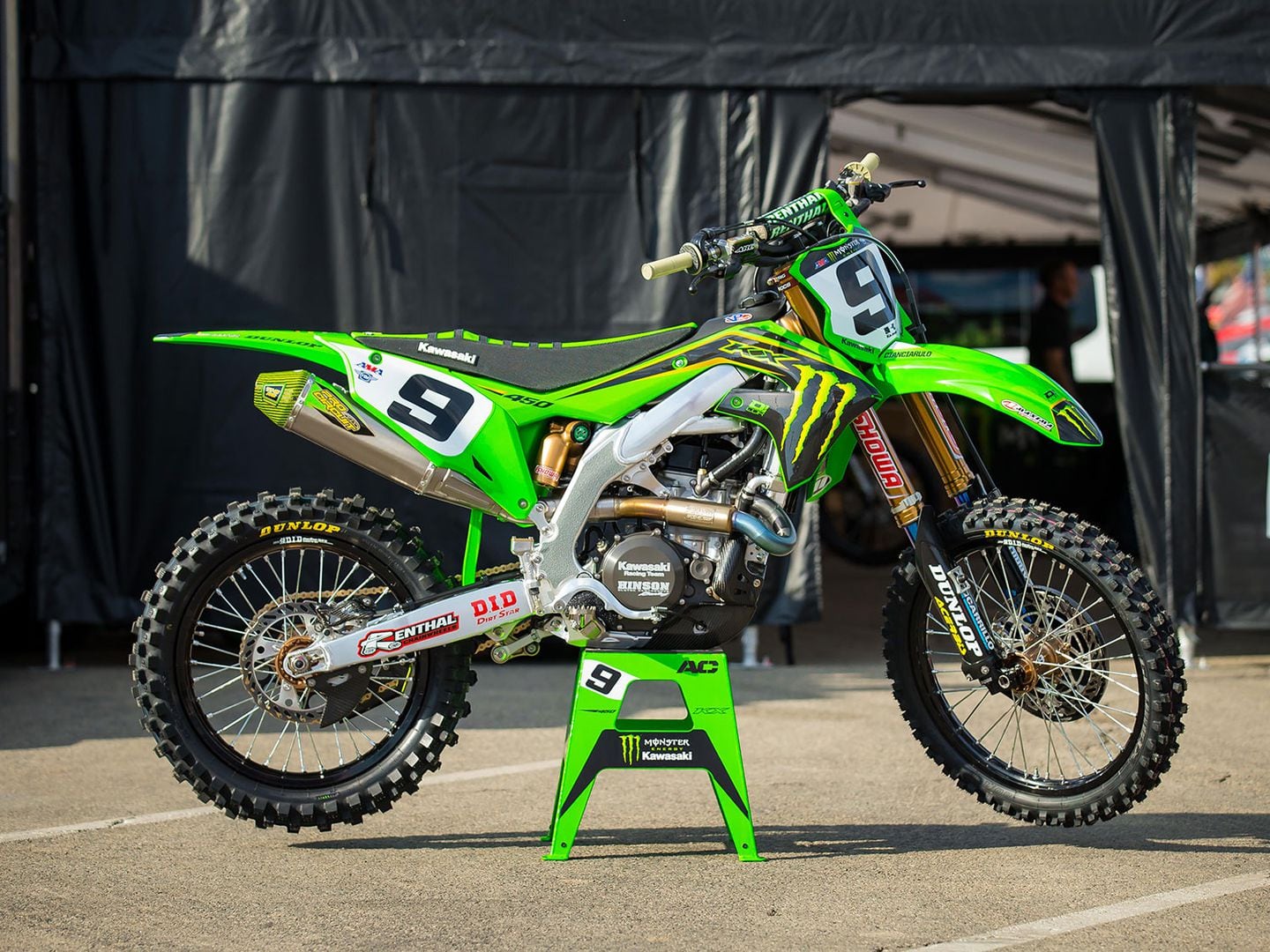 Monster Energy Kawasaki 450 race action for Harrington references