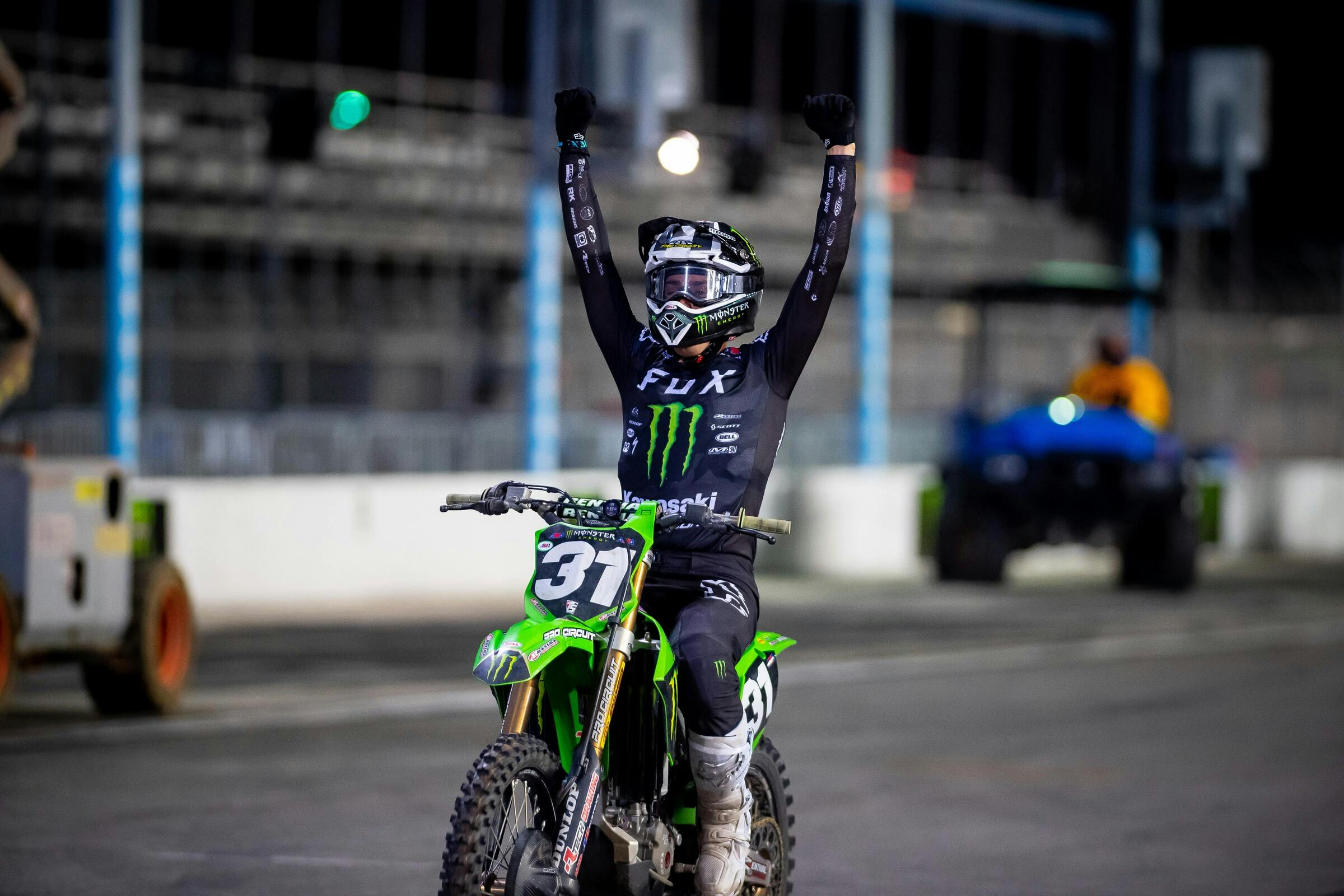 Last-lap title duel between two 450SX riders