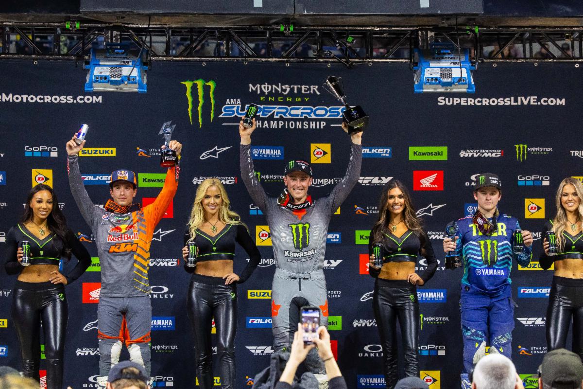 Young rider / rookie sensation celebrating 250SX West title