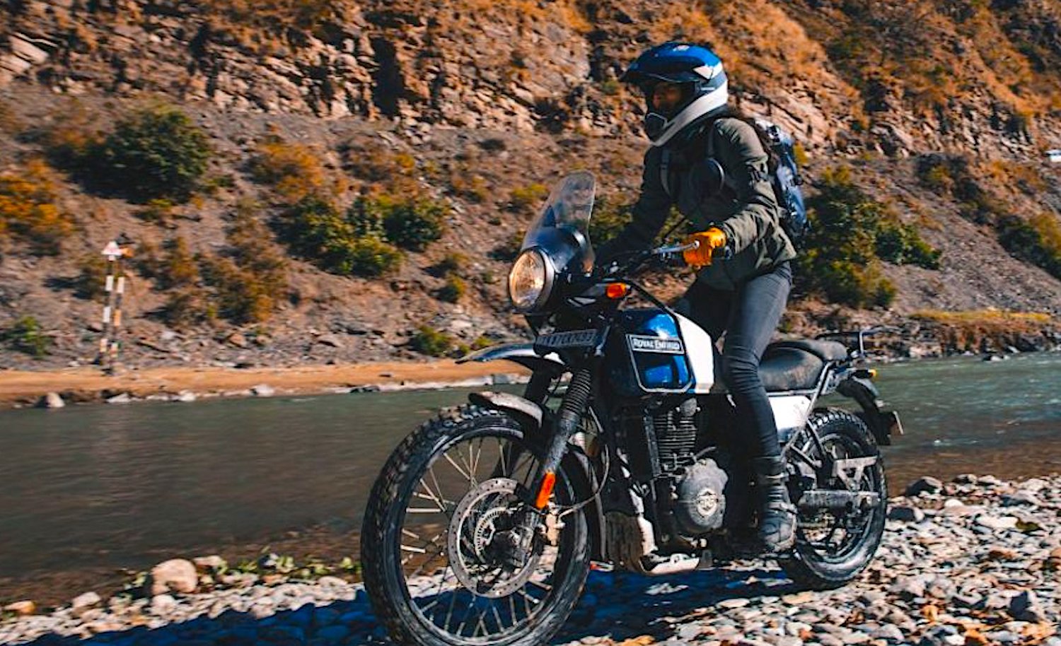 Royal Enfield Himalayan 450 riding on gravel or dirt trail