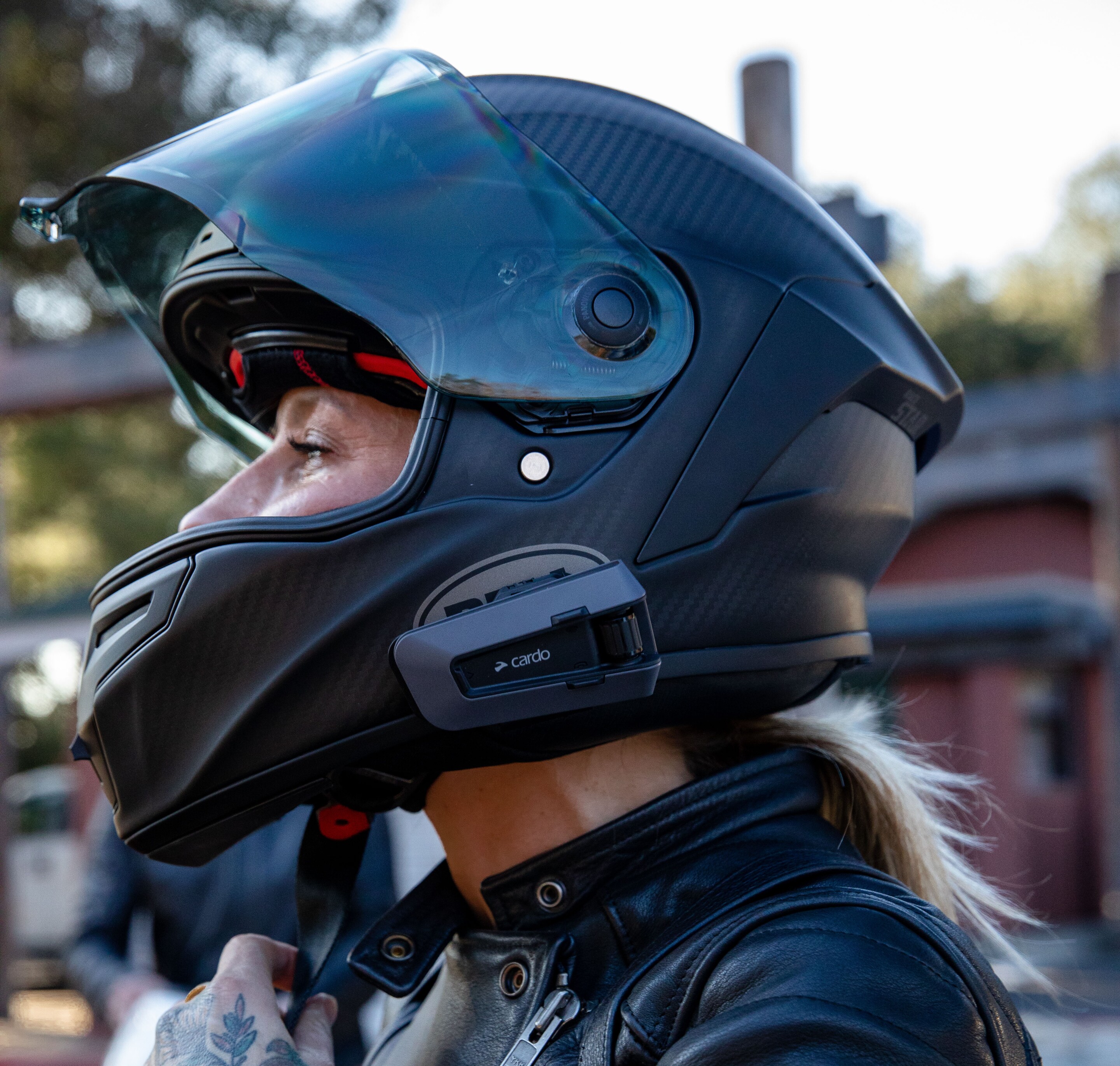 Close-up of Cardo Packtalk Edge unit on helmet