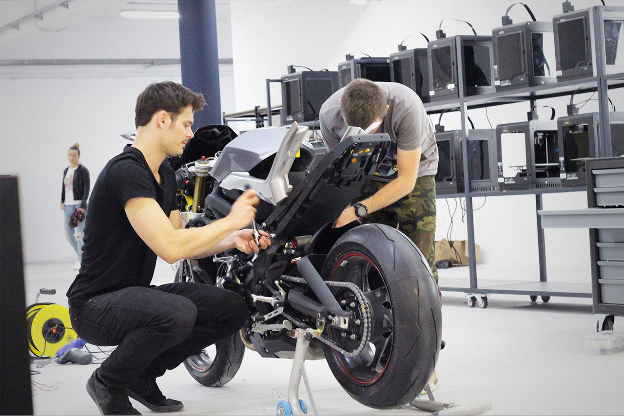 Engineering or R&D context image for the challenges section