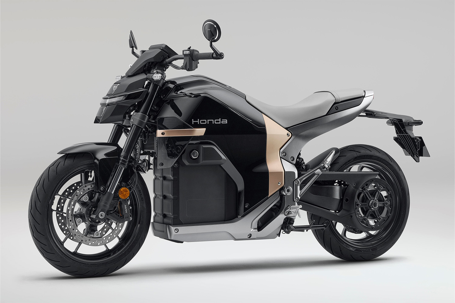 Electric Motorcycle Buying Guide 2026: Range, Charging, and What to Expect
