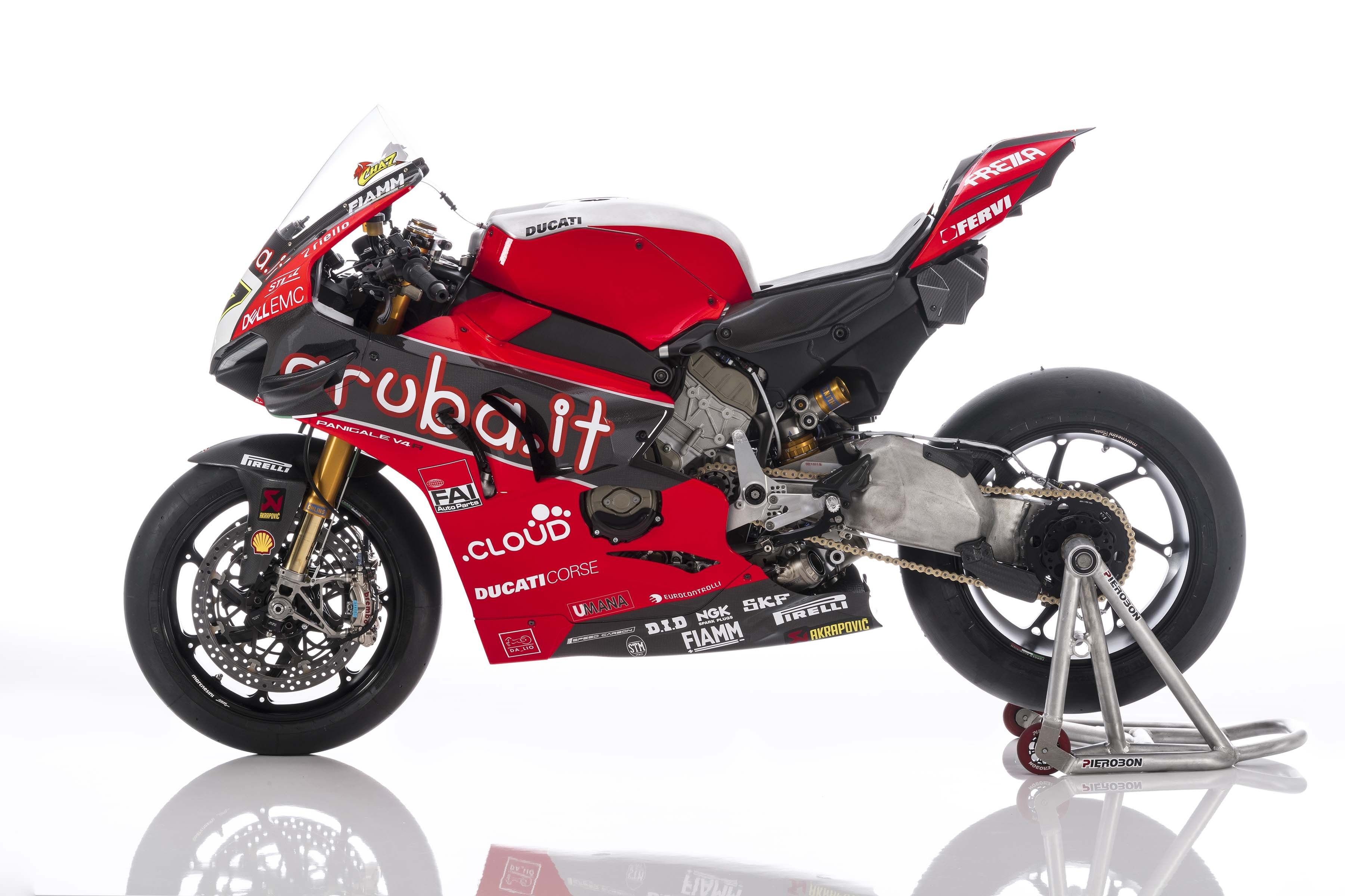 Ducati Panigale V4 R in race conditions