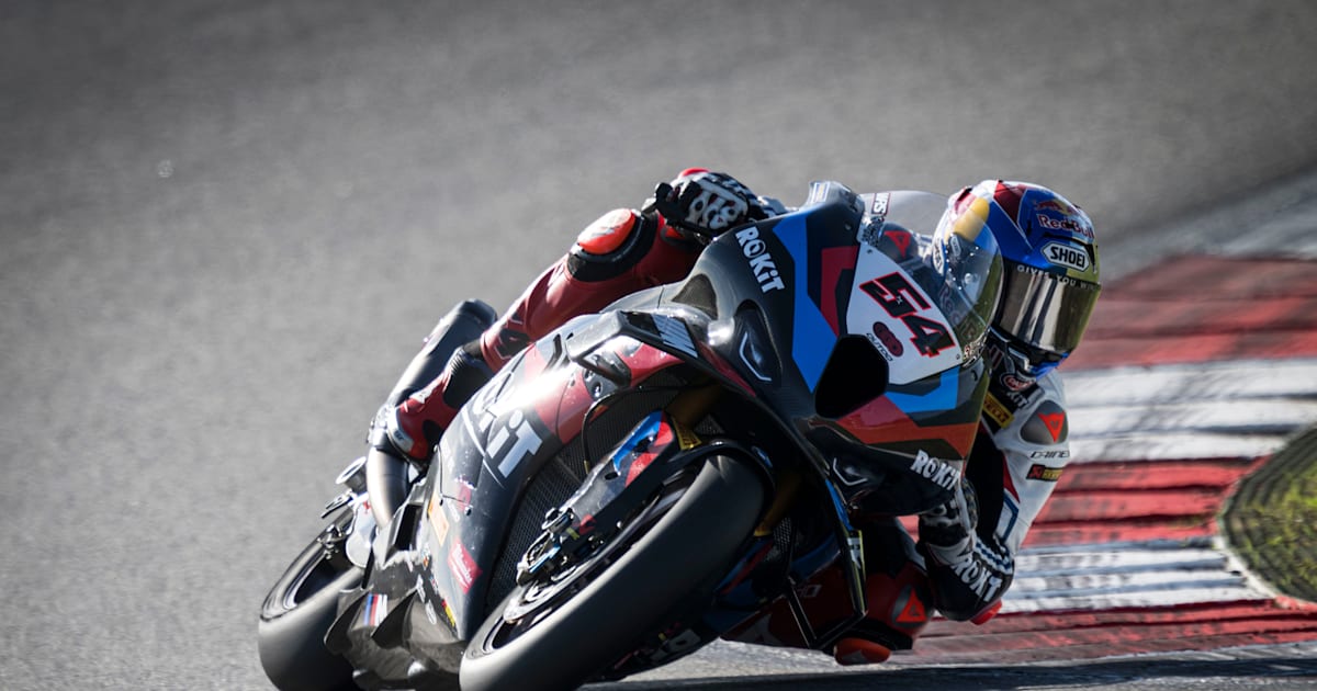 Image illustrating Superpole qualifying session atmosphere