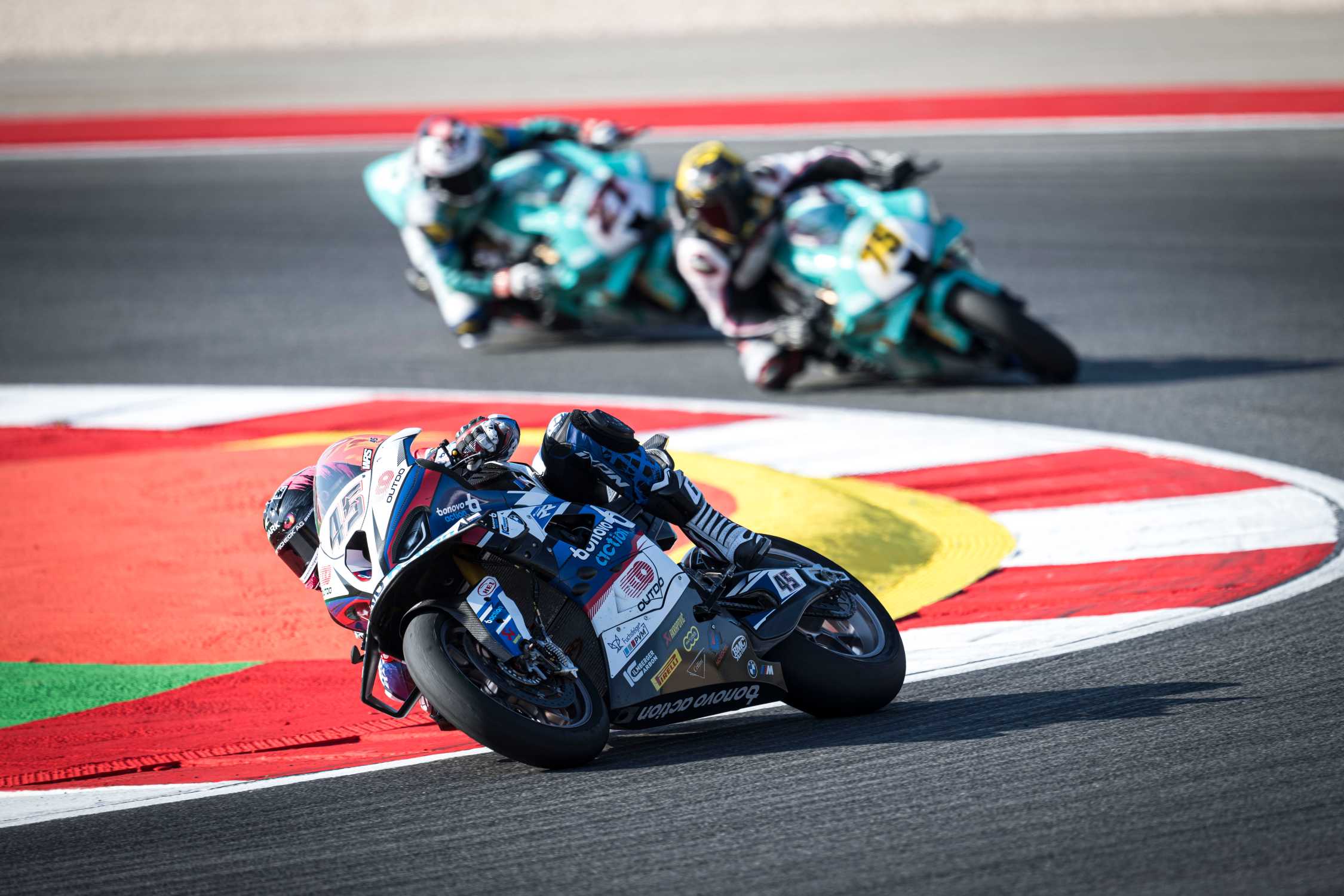 Hero image: superbikes racing at Portimão circuit