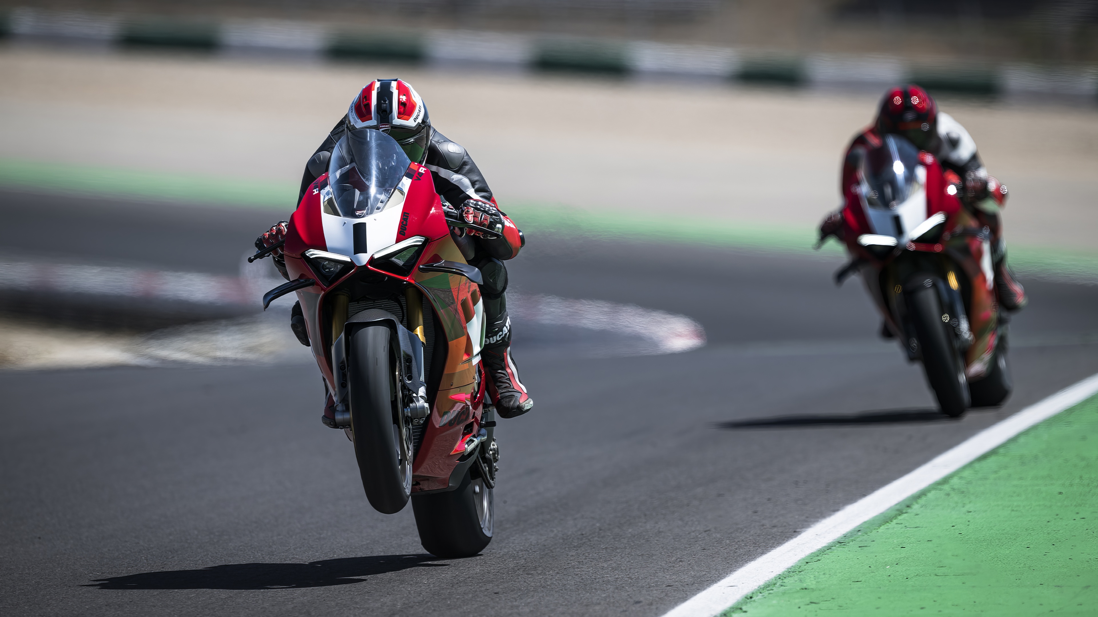 Ducati Panigale V4 R WorldSBK competition