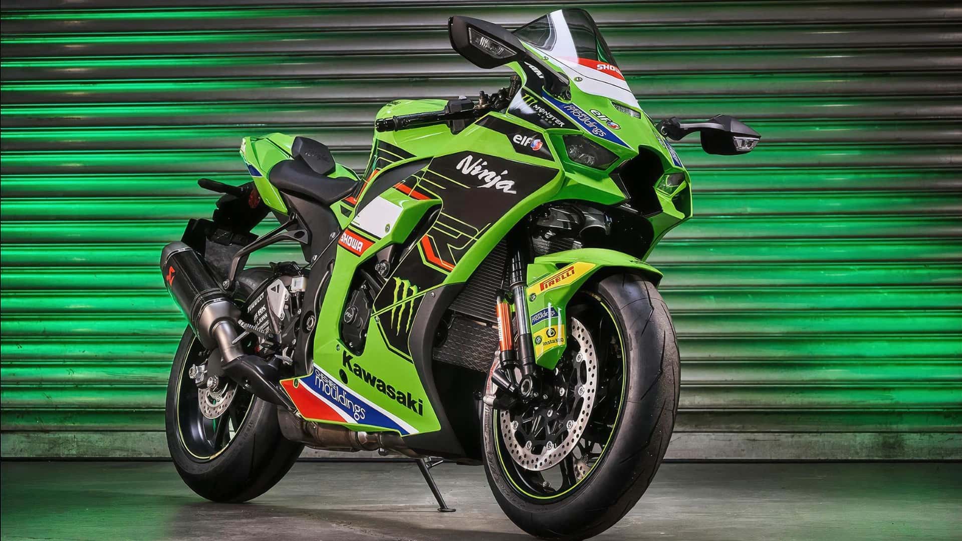 Kawasaki ZX-10RR in race trim