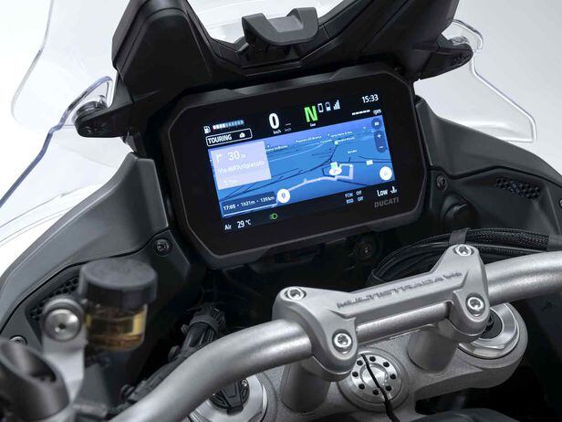 Close-up of the redesigned TFT display and handlebar controls