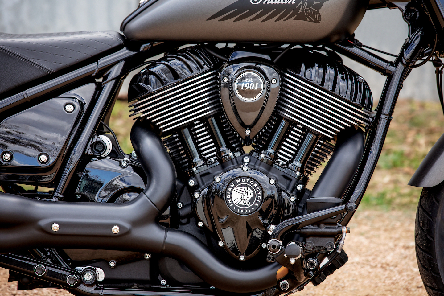 Engine comparison section - Chief Bobber powerplant