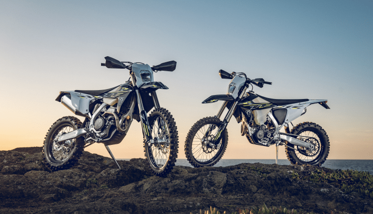 Ténéré 700 on an adventure route, ideally showing its riding position and proportions