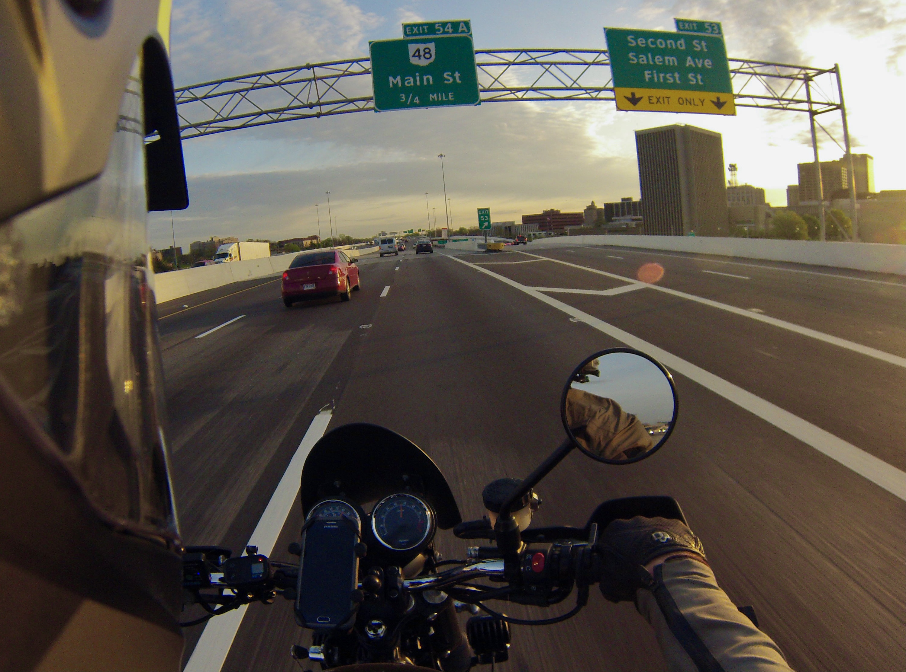 Illustrating the city riding section