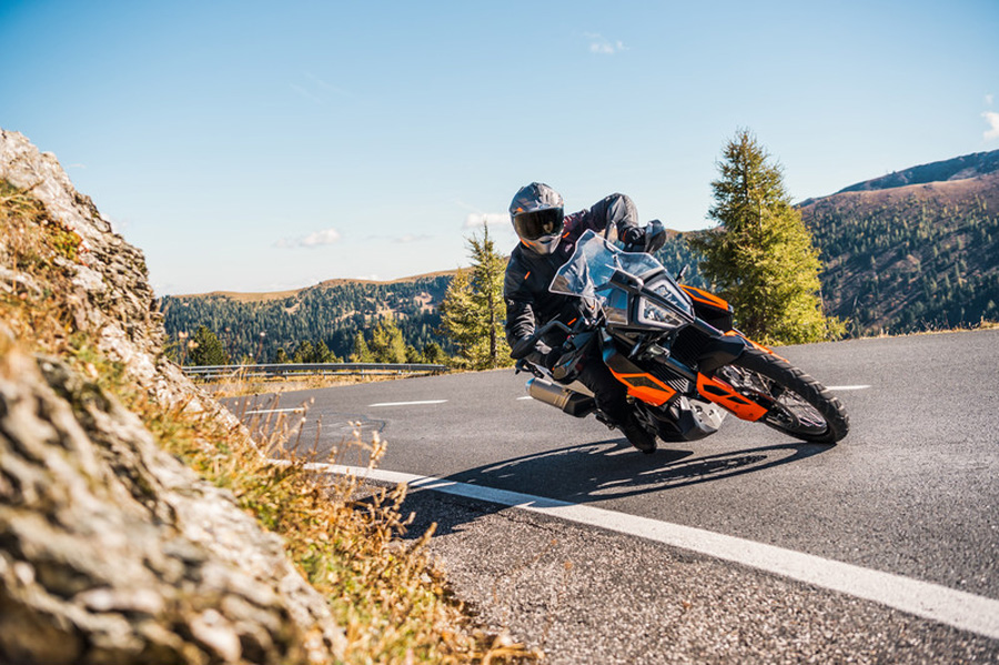KTM 790 Adventure on tarmac demonstrating performance