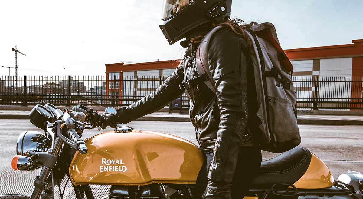 How to Stay Warm Riding Your Motorcycle in Cold Weather