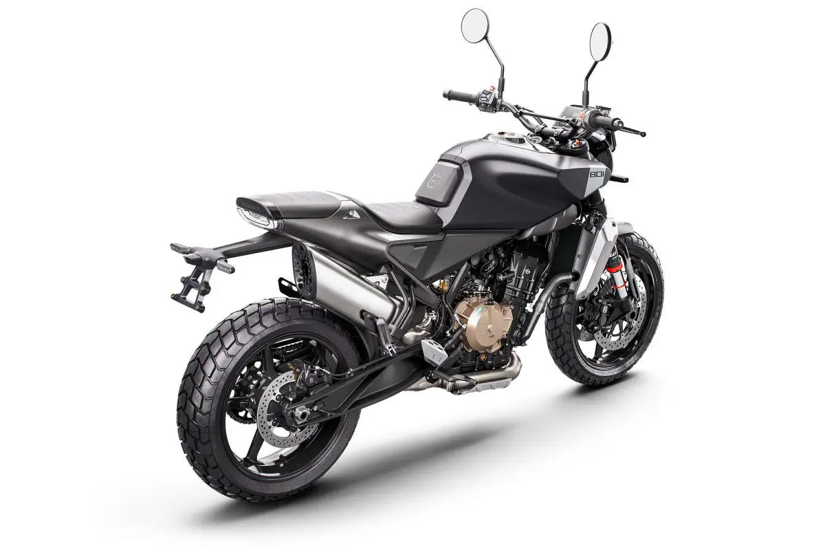 Svartpilen 801 section hero showing dirt or gravel capability