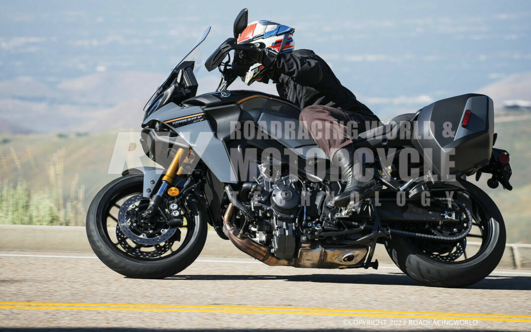 Tracer 9 GT cornering on a mountain road