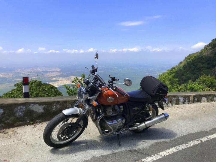 Sport bike filtering through urban traffic