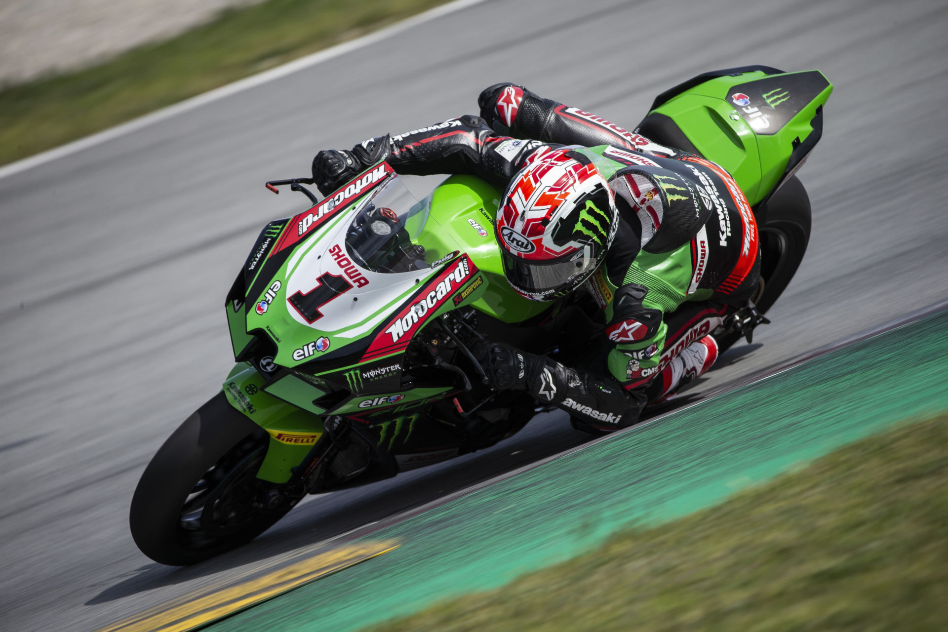 ZX-10R in WorldSBK or race action context