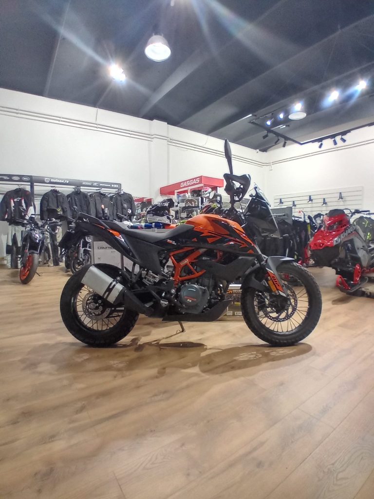 Dealership image for availability section