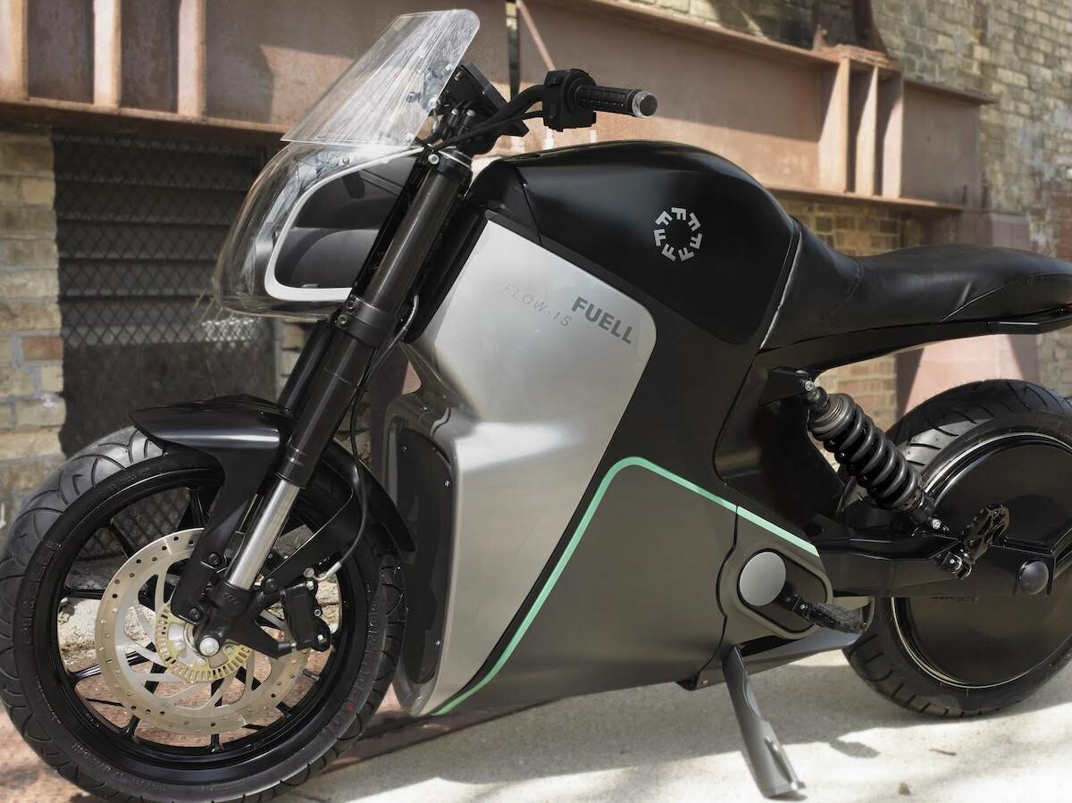 Illustrating hybrid future and emissions section