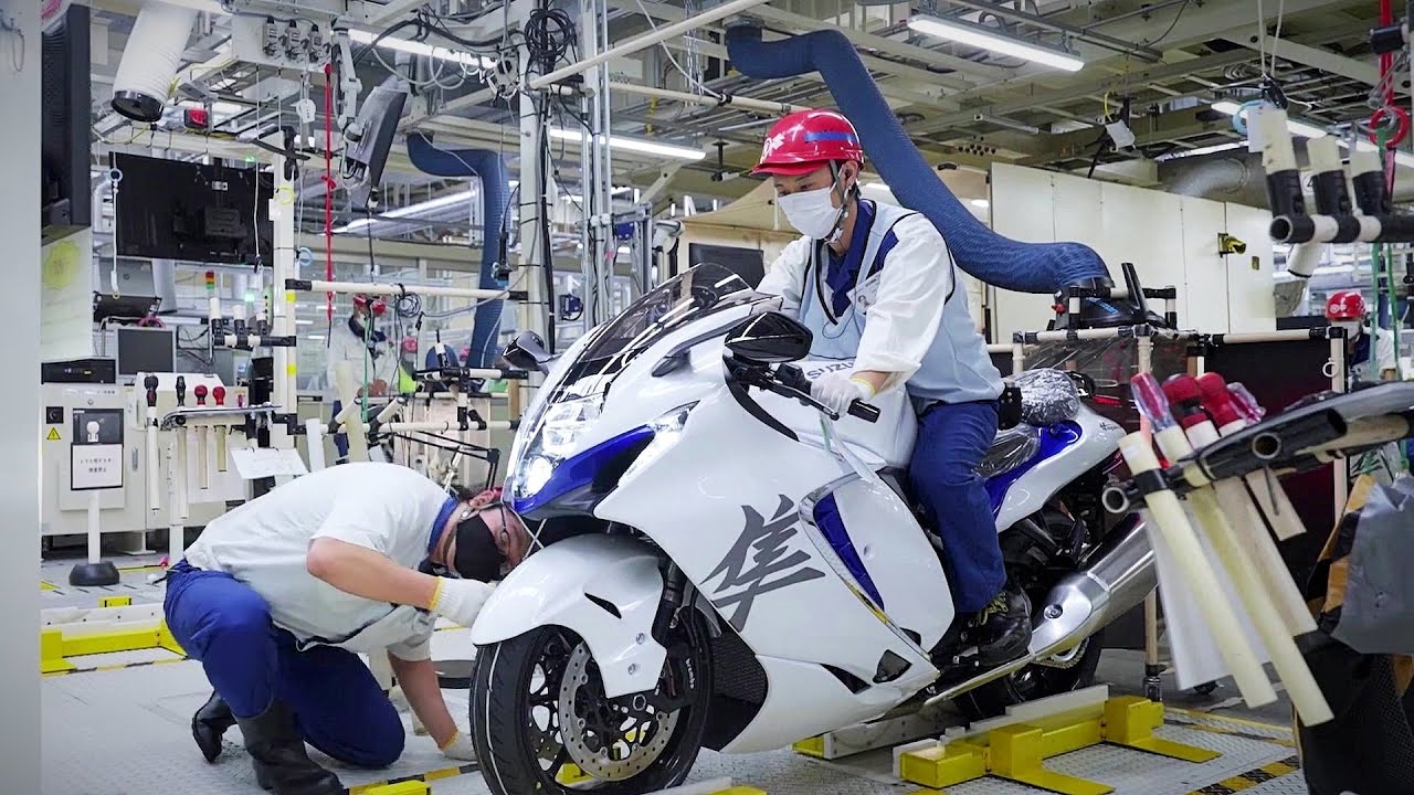 Suzuki manufacturing/brand image for the final section