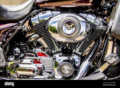 Single-Cylinder vs Twin-Cylinder vs Inline-Four: We Break Down Every Engine Configuration So You Can Choose the Right Motorcycle for 2026