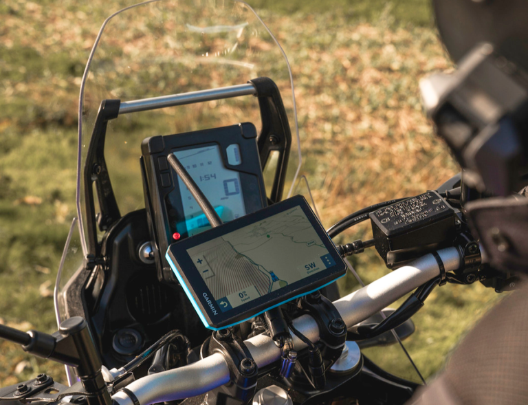Hero image showing a GPS device mounted on handlebars while riding