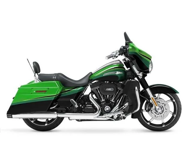 Harley-Davidson FLHXSE2 CVO Street Glide