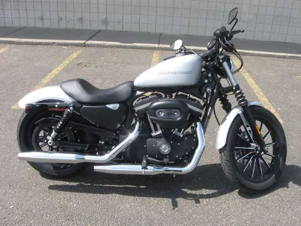 Harley-Davidson Sportster XL 883N Iron 883