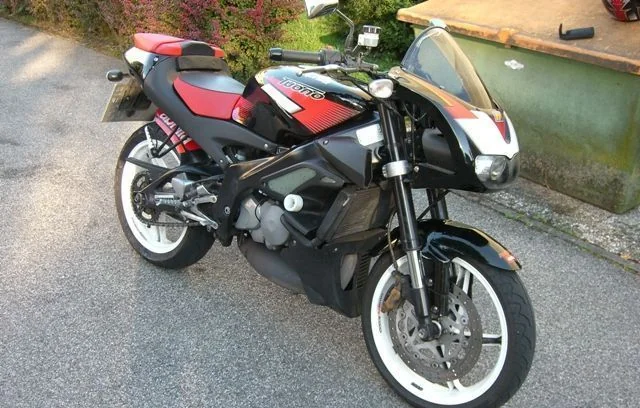 Aprilia RS 125 Tuono