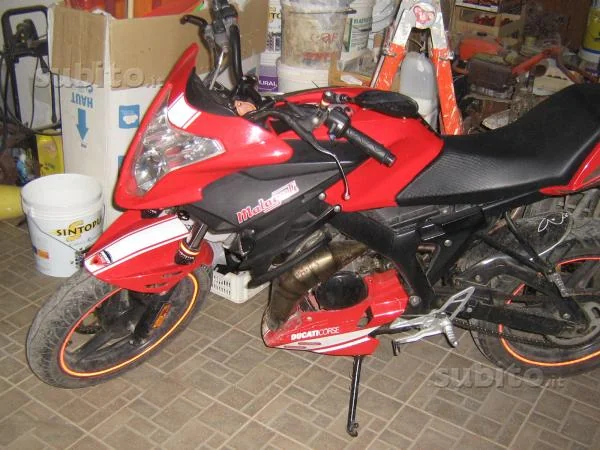 Malaguti Drakon NKD 50 Ducati Corse