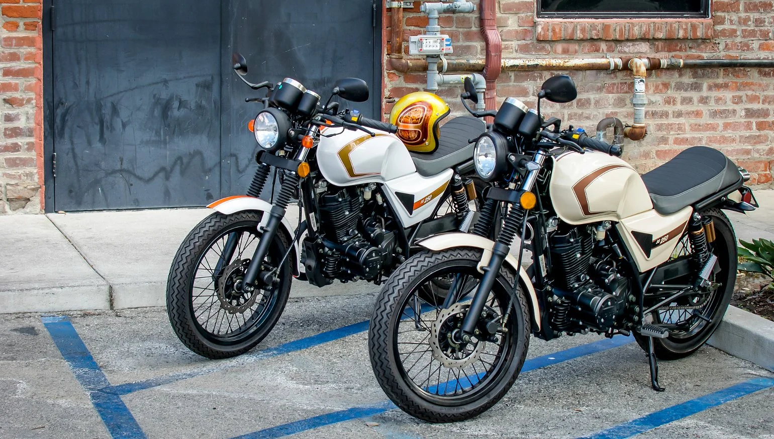 California Scooter SG250 Cafe Racer